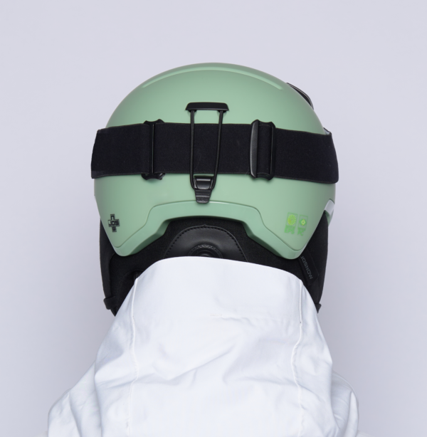 2024 Mint Green 男模配戴圖002