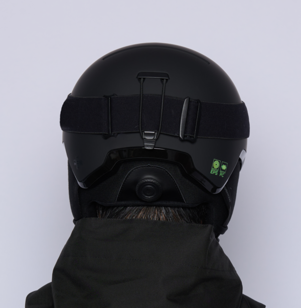 2024 Eco Black 男模配戴圖002