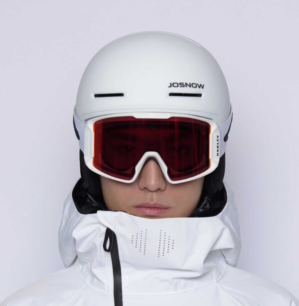 Sustain-White-Black_01